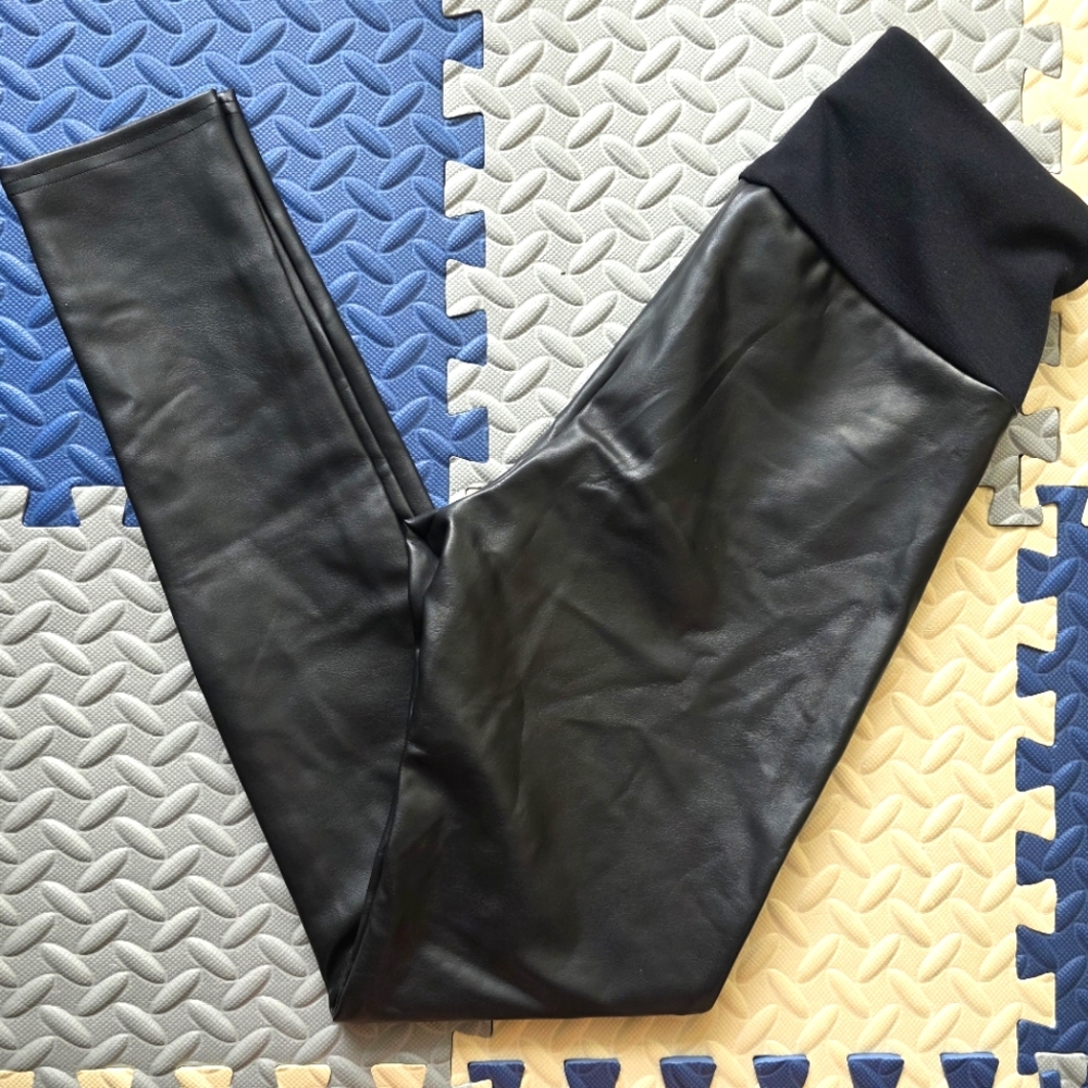 Assets Spanx Faux Leather Leggings NWOT Sz‎ Small - Picture 5 of 6